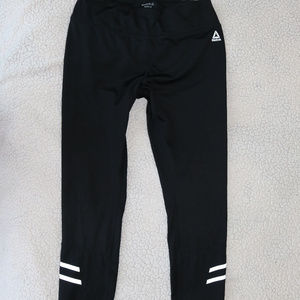 Reebok black leggings M